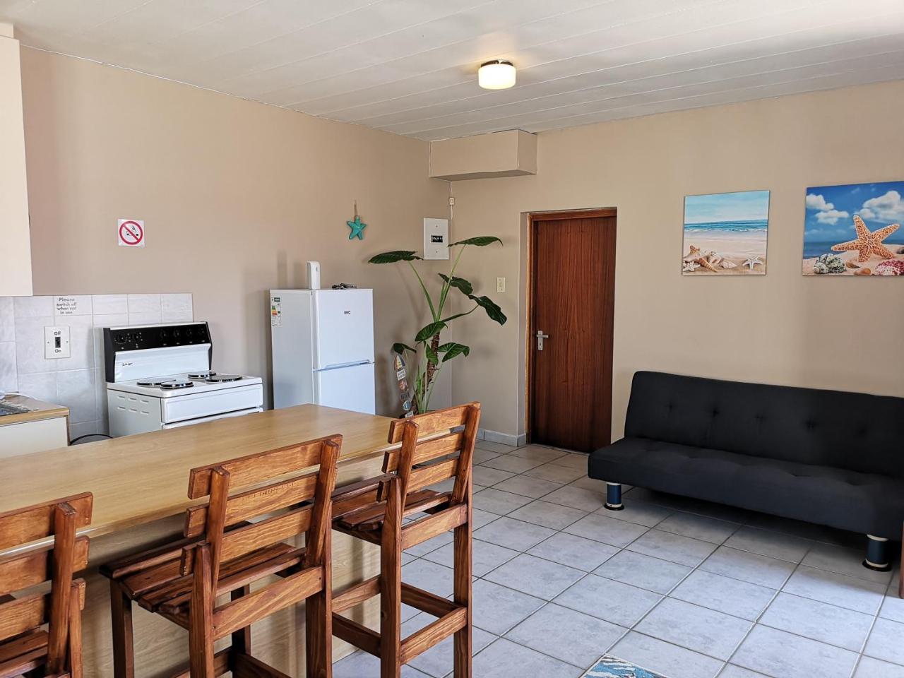 Starfish Guesthouse Luderitz Exterior photo